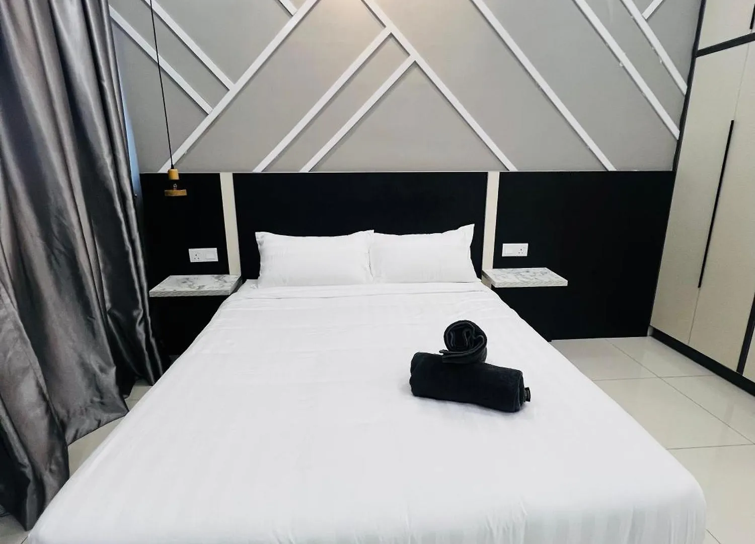 The Luxe Stay Chamber Kl Kuala Lumpur