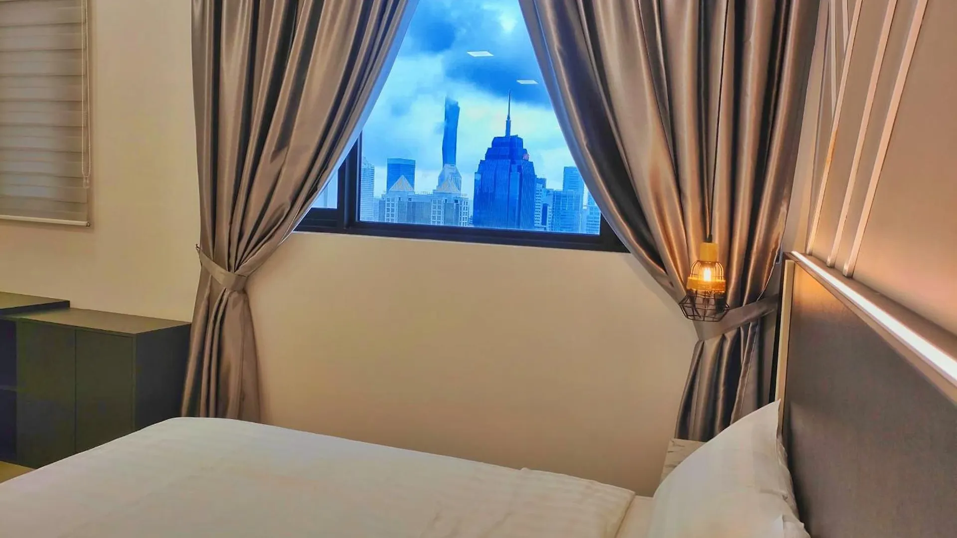 The Luxe Stay Chamber Kl location